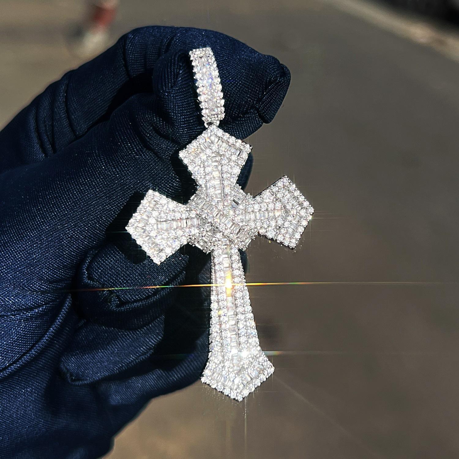 Hip Hop Cross Pendant Necklace | Iced Out Moissanite - CaratixJewelry